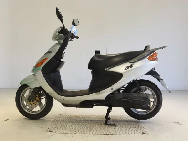 Yamaha AXIS100