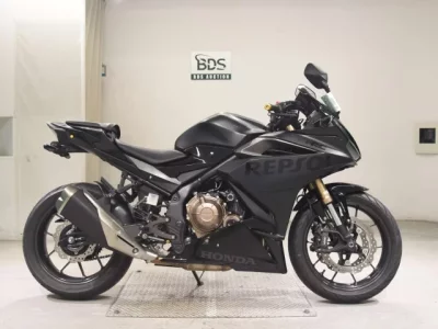 Honda CBR400R-2