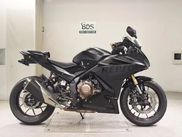 Honda CBR400R-2