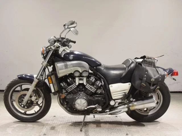 Yamaha V-MAX