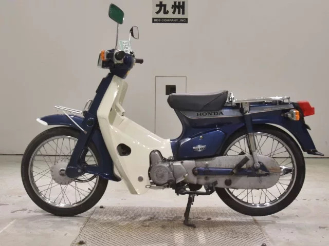 Honda C90