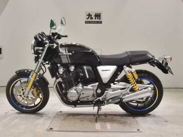 Honda CB1100RS