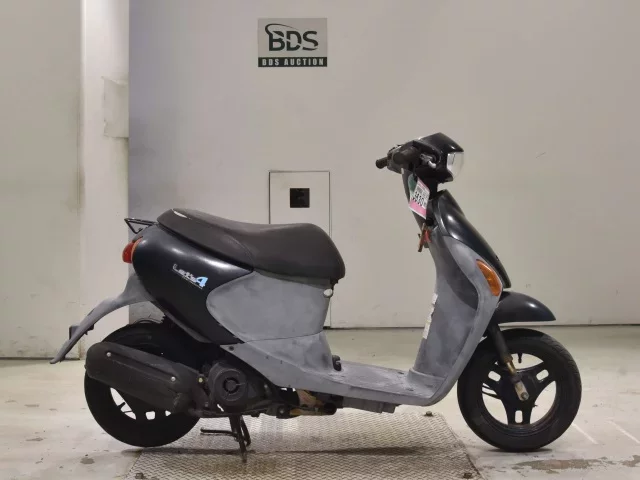 Suzuki LET S4
