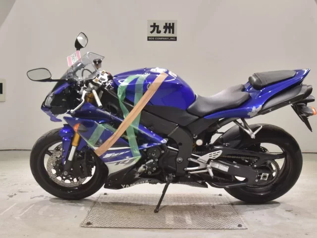 Yamaha YZF-R1