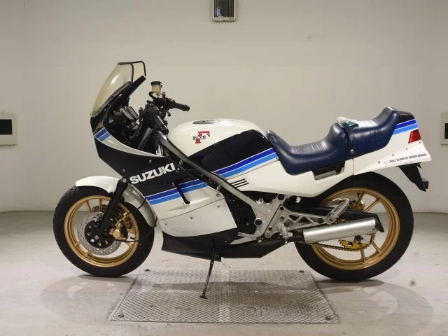 Suzuki RG250