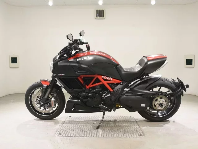 Ducati DUCATI DIAVEL CARBON