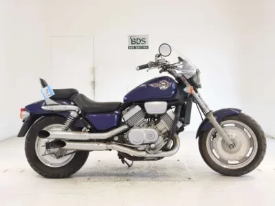 Honda MAGNA 750