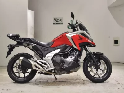 Honda NC750XD-3
