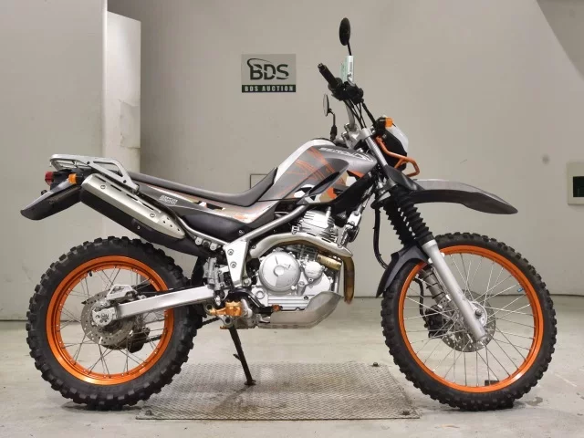 Yamaha SEROW 250-2