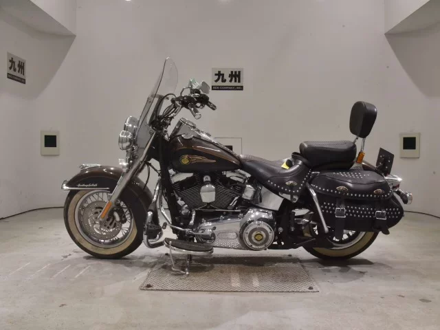 Harley-Davidson HARLEY FLSTC1580