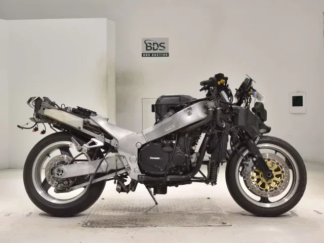 Kawasaki ZZR1100
