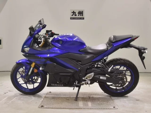 Yamaha YZF-R25A