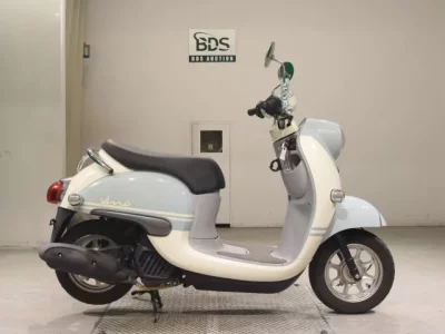 Yamaha VINO-4