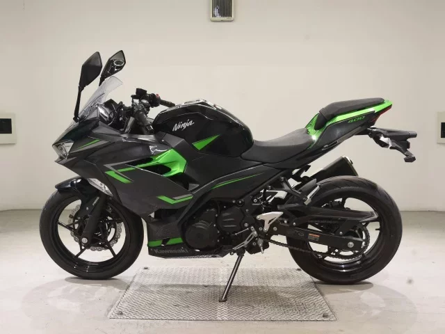 Kawasaki NINJA400-2