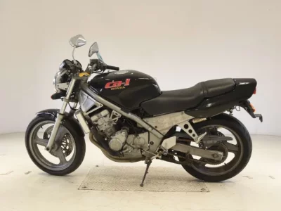 Honda CB-1 SHO LOUIS NOT EQUIPPED