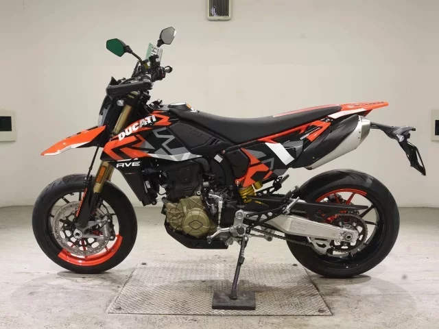 Ducati DUCATI HYPERMOTARD 698