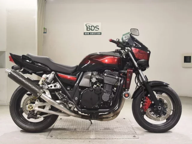 Kawasaki ZRX1100