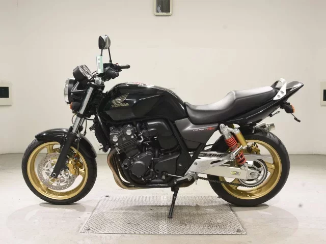 Honda CB400SFV-4