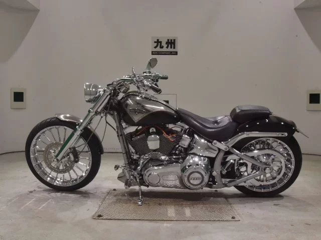 Harley-Davidson HARLEY FXSB BREAKOUT CVO