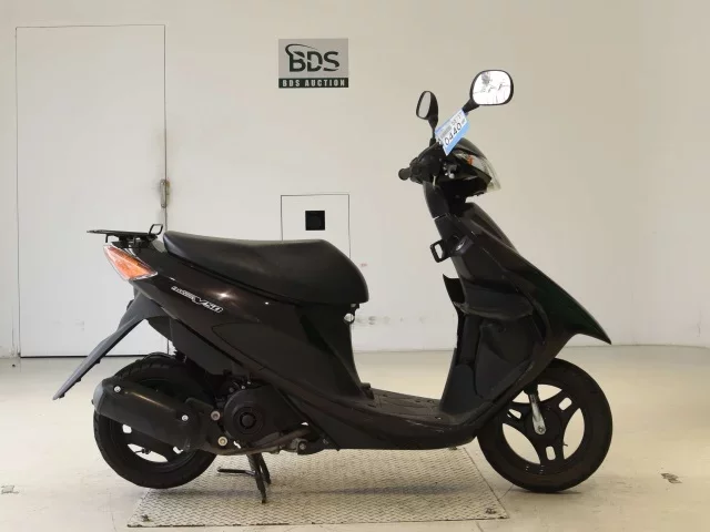 Suzuki ADDRESS V50-3