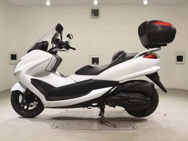 Yamaha MAJESTY 250-4