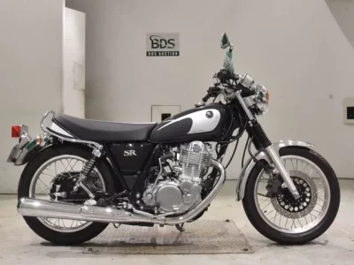 Yamaha SR400-5
