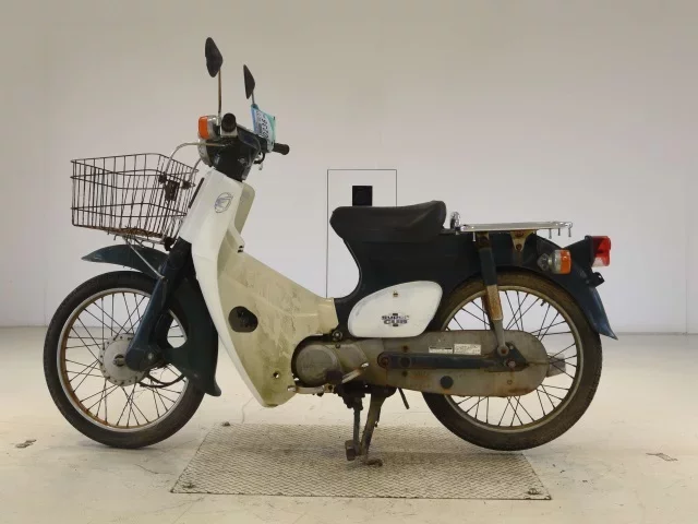 Honda C50