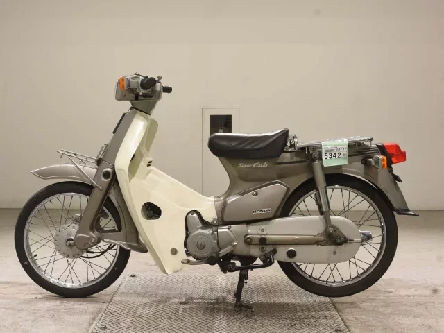 Honda C50-E