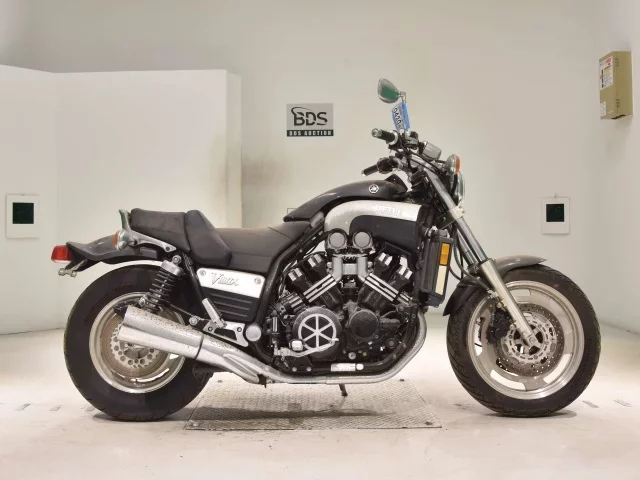 Yamaha V-MAX