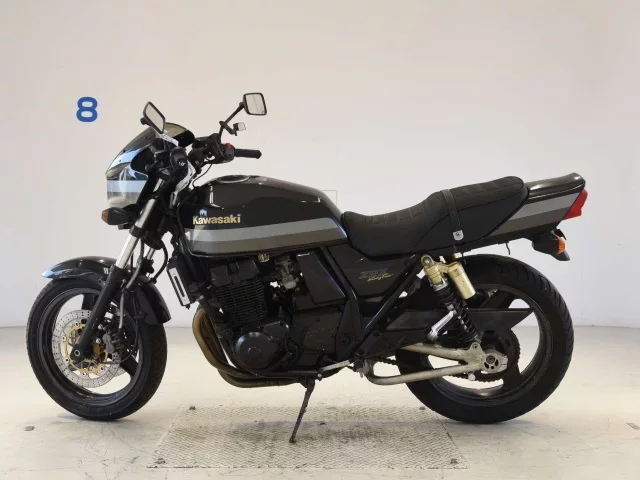 Kawasaki ZRX400