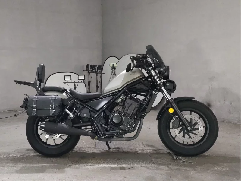Honda REBEL