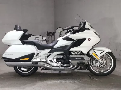 Honda GL1800 TOUR DCT