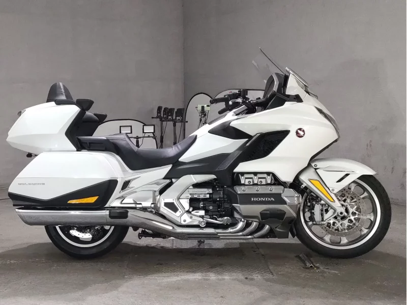 Honda GL1800 TOUR DCT