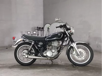 Yamaha SR400-1