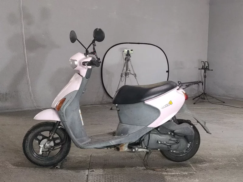 Suzuki LET S4