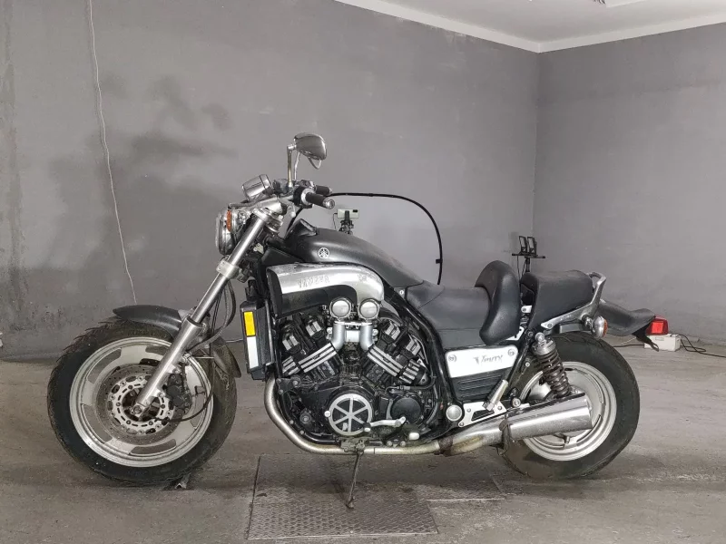 Yamaha V-MAX