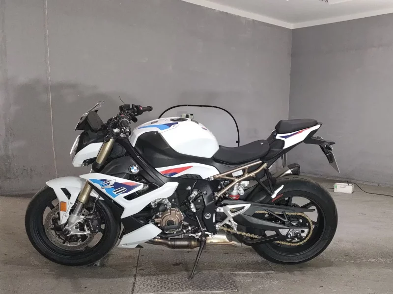 BMW BMW S1000R
