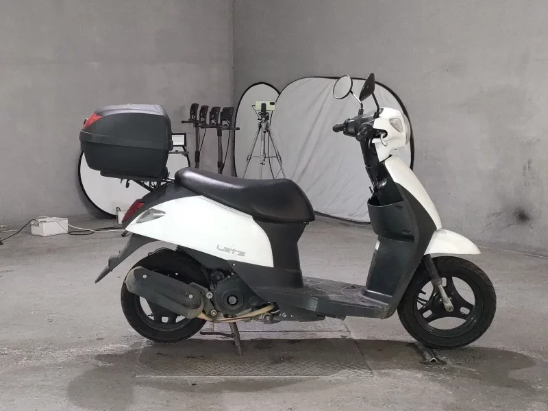 Suzuki LET S