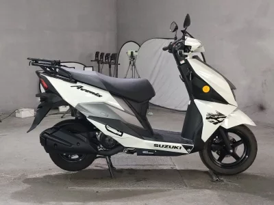Suzuki AVENIS125
