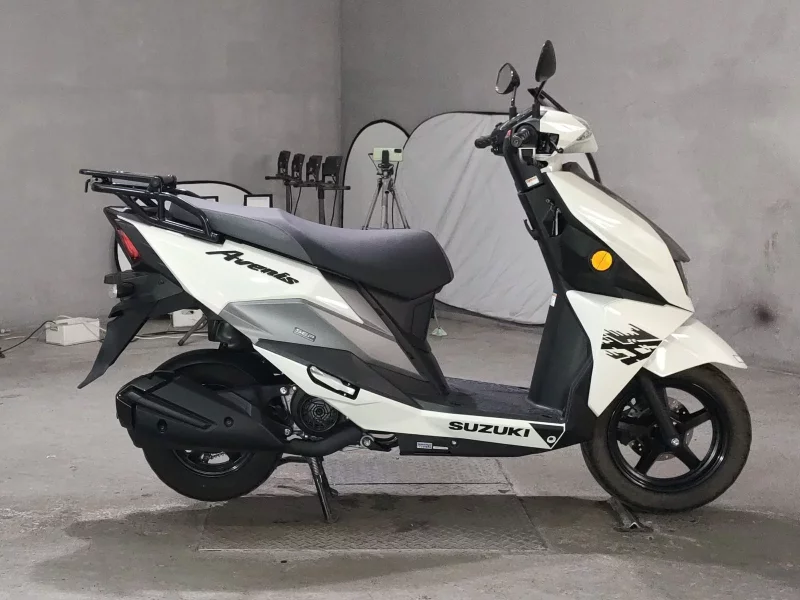 Suzuki AVENIS125