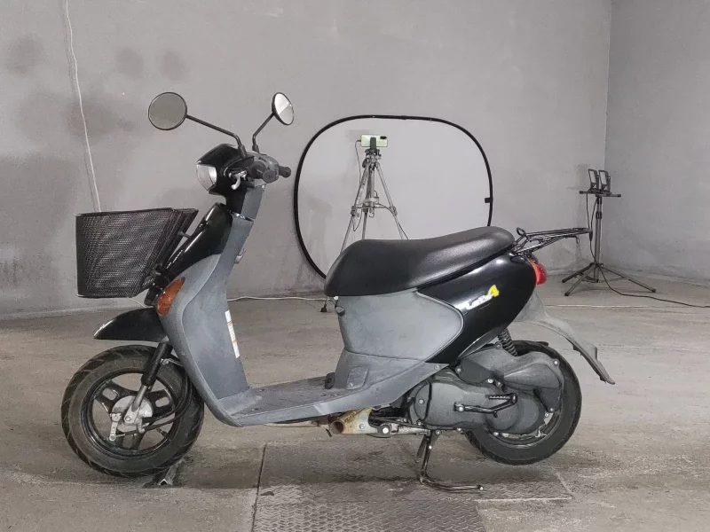 Suzuki LET S4