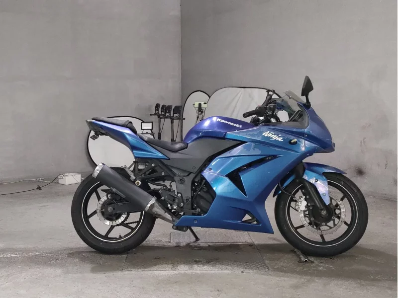 Kawasaki NINJA250R
