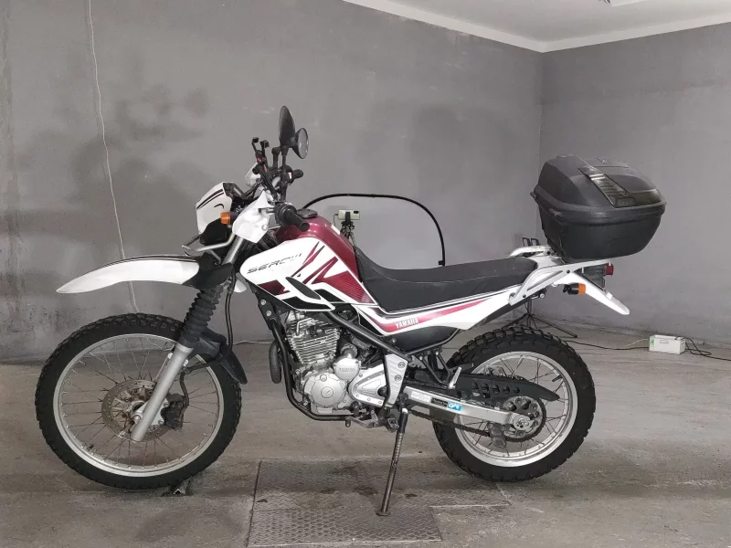 Yamaha SEROW 250