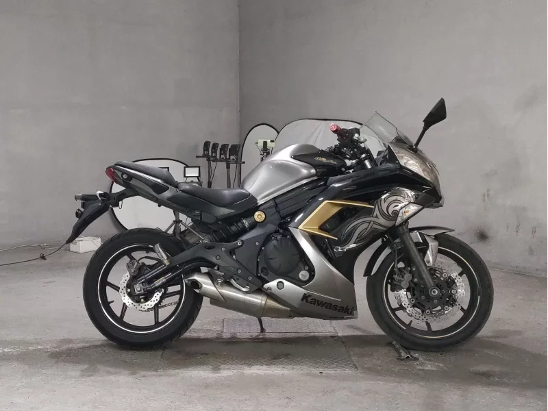 Kawasaki NINJA400