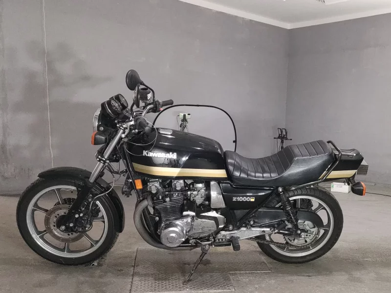 Kawasaki Z1000J