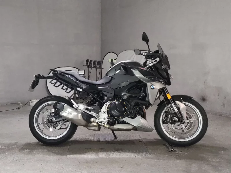BMW BMW F900R