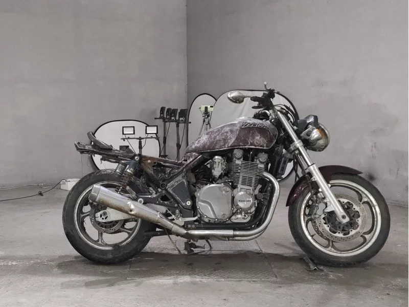 Kawasaki ZEPHYR1100