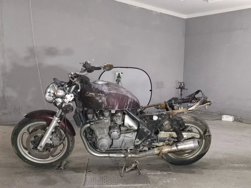 Kawasaki ZEPHYR1100