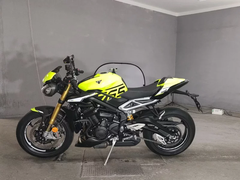 Triumph TRIUMPH STREET TRIPLE 765R