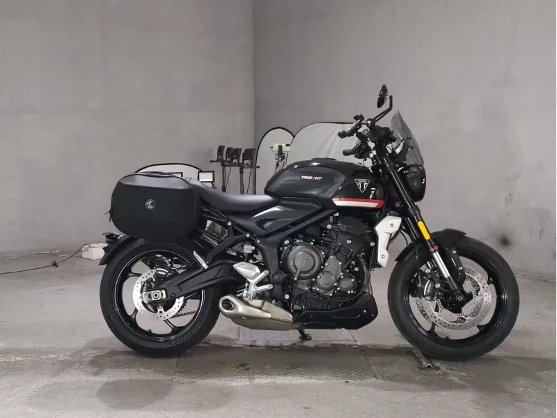 Triumph TRIUMPH TRIDENT 660